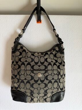 Coach Chelsea Turnlock Hobo 10981 Signature Jacquard Black Bag